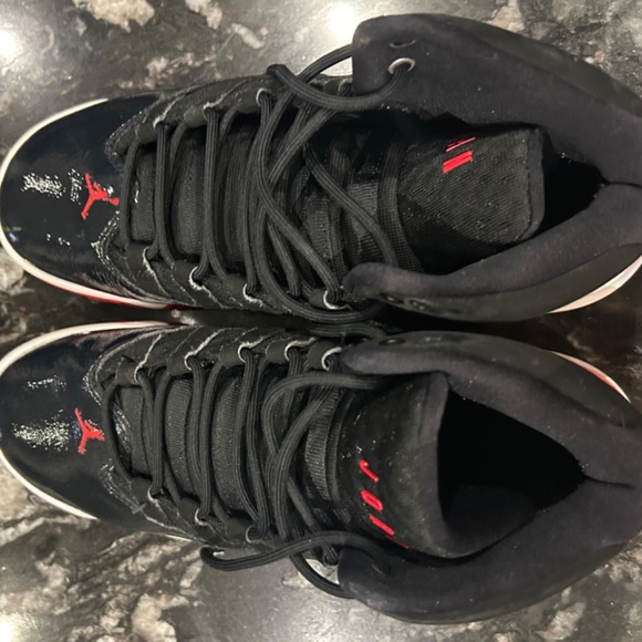 Jordan 11 - Picture 4 of 6